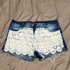 Lace front raw hem shorts